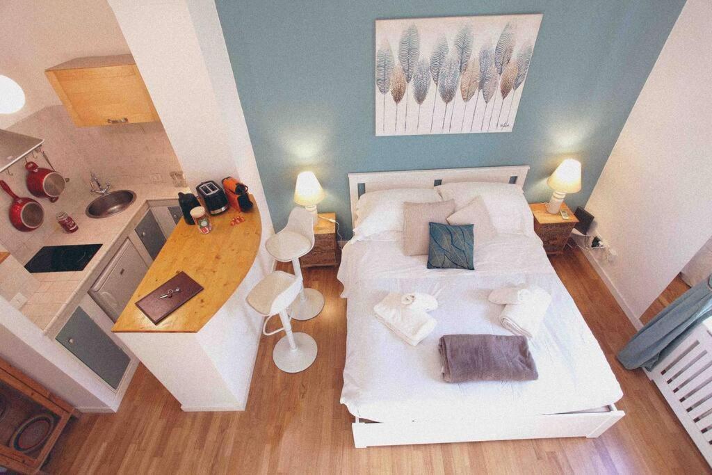Urbana Apartment Rom